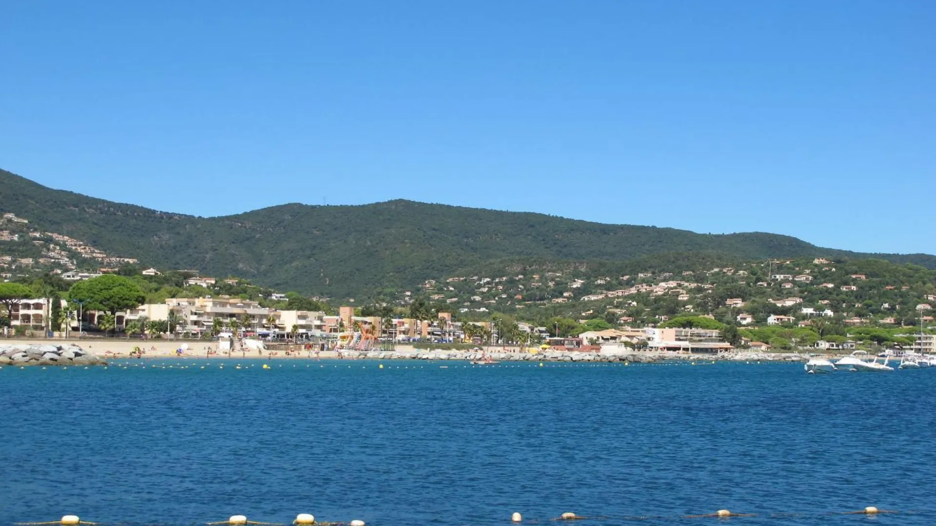 Studio La Croix Du Sud-27 By Interhome Cavalaire-sur-Mer 0*,  Francia